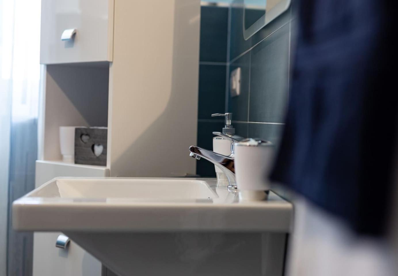Il Sopracciglio Suites - Pink Apartment Кассино Экстерьер фото